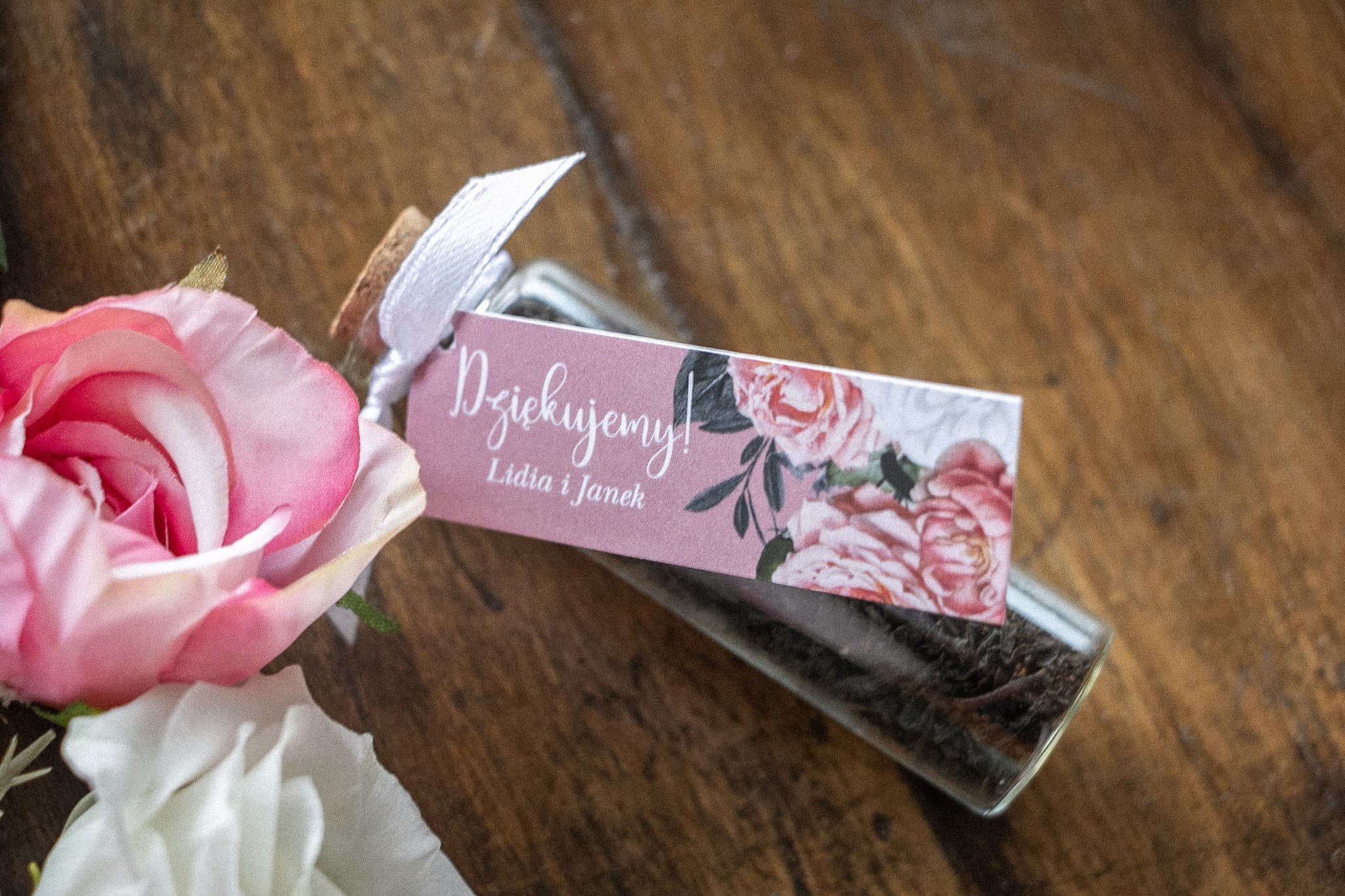 Podziękowania dla Gości Buteleczka z Herbatą | Personalizowane Upominki Weselne Kwiatowe | Eteryczne nr 3