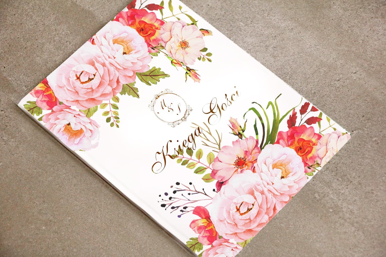 Złocona Księga Gości z Monogramem i Peoniami, Personalizowana | Elegancka Pamiątka Ślubna | Sorento Nr 13